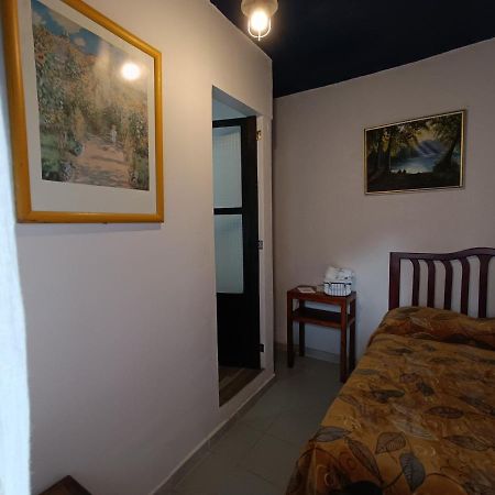Casa Petirrojo - Habitaciones En Pátzcuaro Eksteriør billede